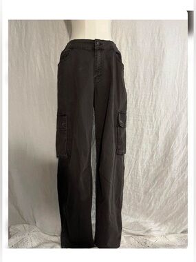 Men's charcoal brown Cargo Pants - Classic Utility Style